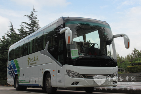 宇通全新11.6米柴油客车zk6120hqy
