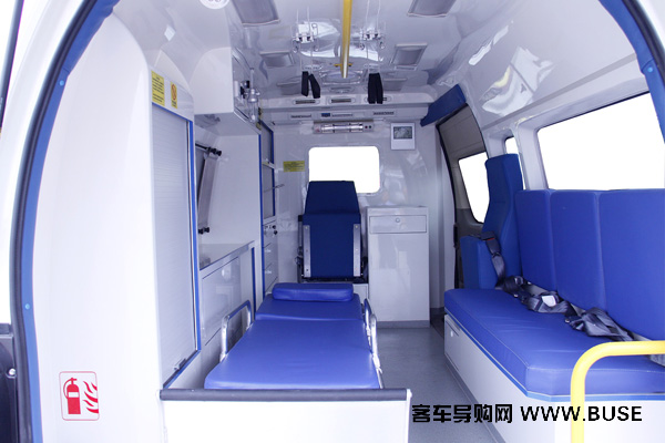 宇通ZK5030XJH1救護車（汽油國四5-7座）