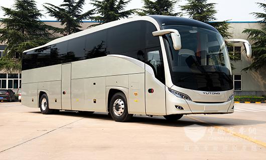 宇通新12米高端旅游车