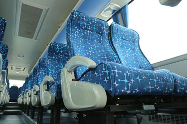 福田歐輝BJ6120U8BHB-1客車（柴油國五24-67座）