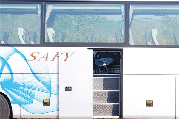 亞星YBL6121H1QP客車（柴油國五24-59座）