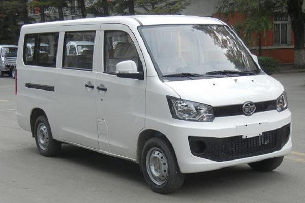 一汽CA6440A42CNG多用途乘用車（汽油/天然氣國四6座）