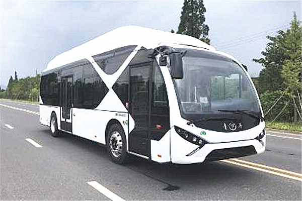 青年JNP6103BFCEV公交车（燃料电池20-34座）