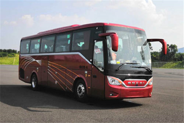安凱HFF6110K82D客車（柴油國五24-48座）