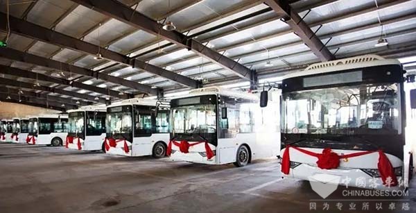 亚星客车 纯电动 新能源公交